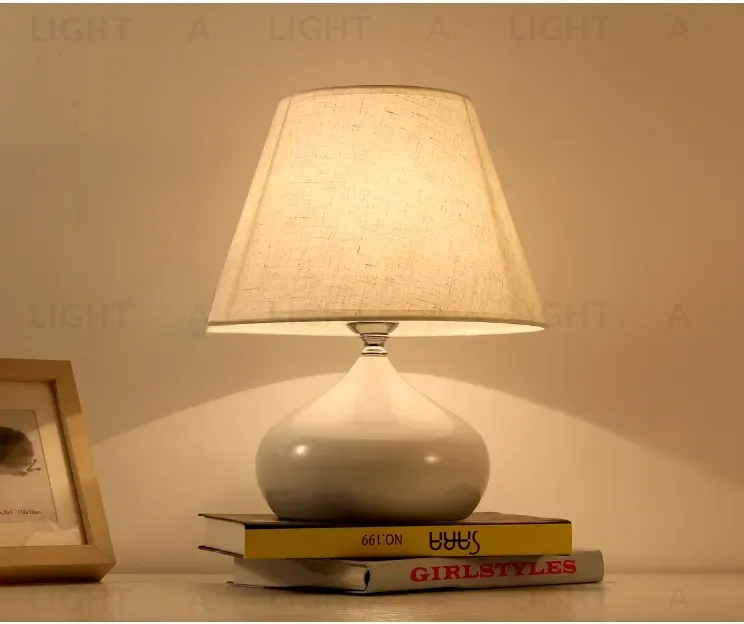 Дизайнерская настольная лампа VIOLIN N323