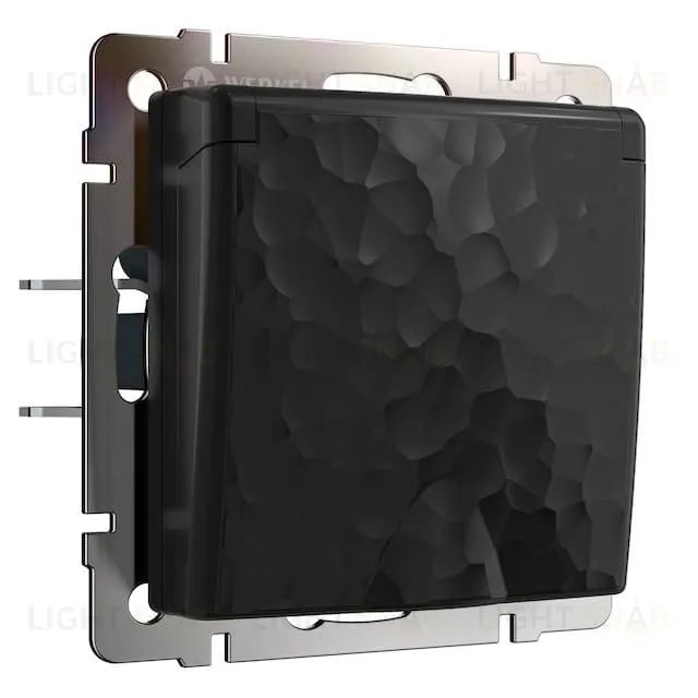 Розетка влагозащищенная с заземлением с защитной крышкой и шторками Werkel Hammer 10A/250В, винтовой зажим, черный a052053 a052053