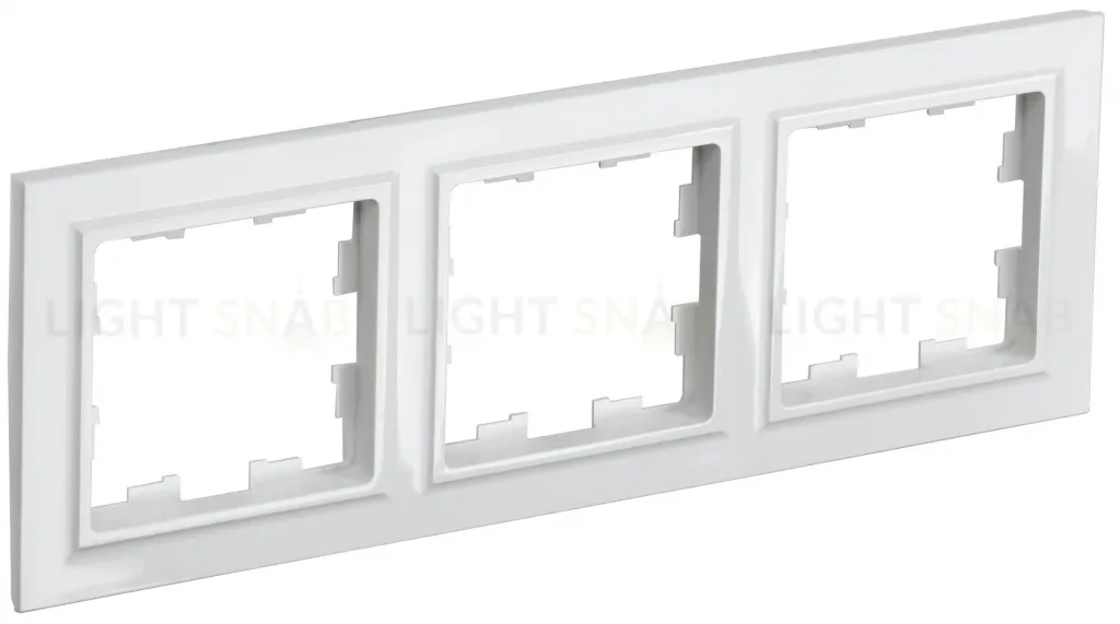 Рамка тройная IEK Brite белый BR-M32-K01 BR-M32-K01