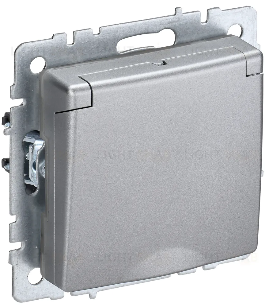 Розетка с заземлением со шторками и крышкой IP44 IEK Brite, 16A/250В, алюминий BR-R16-16-44-K47 BR-R16-16-44-K47