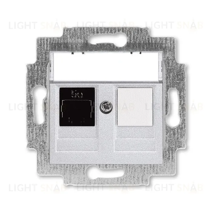 Розетка компьютерная одинарная ABB Levit RJ45 5 кат, серебро 2CHH295117A6070 2CHH295117A6070