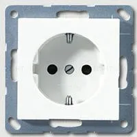 Розетка с заземлением Jung 16А/250В A1520WW A1520WW