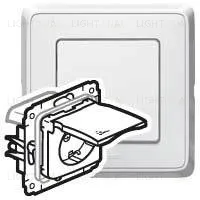 Розетка с заземлением со шторками и крышкой Legrand Cariva 16А белый 773645 773645