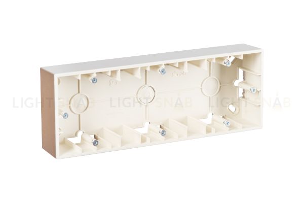 Коробка тройная для накладного монтажа Simon 15, шампань 1590753-034 1590753-034