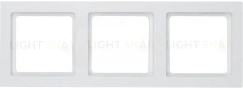 Рамка тройная Berker Q.3 полярная белизна с эффектом бархата 10136099 10136099