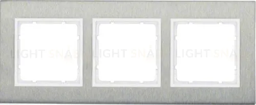 Рамка тройная вертикальная Berker B.7 металл нержавеющая сталь, полярная белизна 10133609 10133609