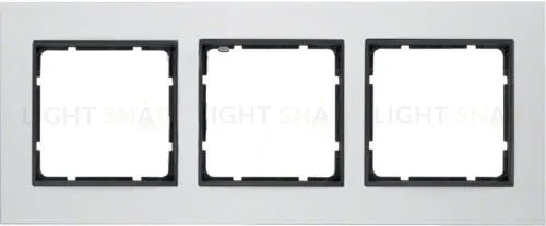 Рамка тройная Berker B.7 металл алюминий, вкладка антрацит 10136904 10136904