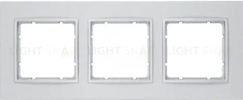 Рамка тройная Berker B.7 пластик алюминий 10136424 10136424