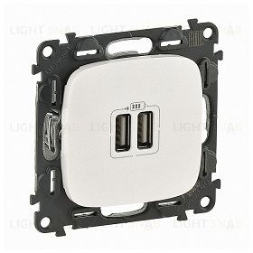 Розетка USB двойная для зарядки тип А+С 240В/5В 3000мА Legrand Valena Allure, перламутр 754969 754969