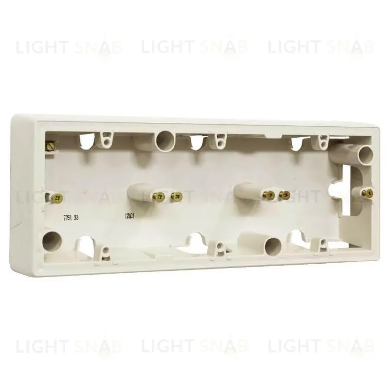 Коробка Legrand Valena для накладного монтажа 3 поста, кремовый глянцевый 776133 776133