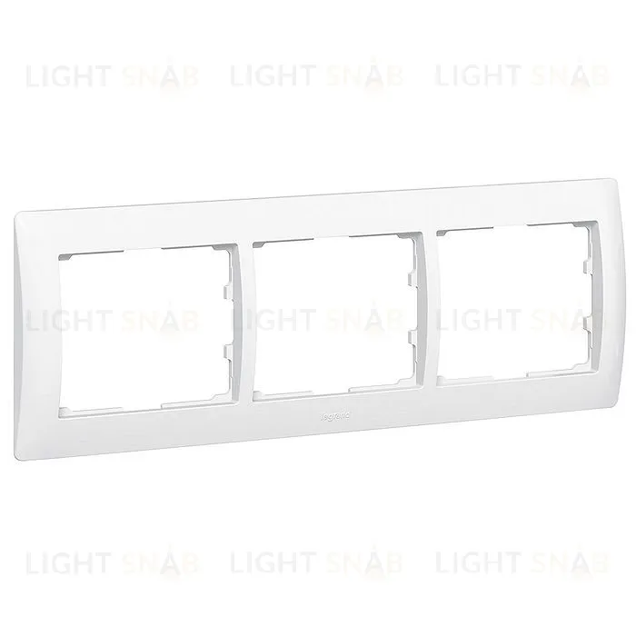 Рамка тройная для горизонтального монтажа Legrand Galea Life белый глянцевый 771003 771003