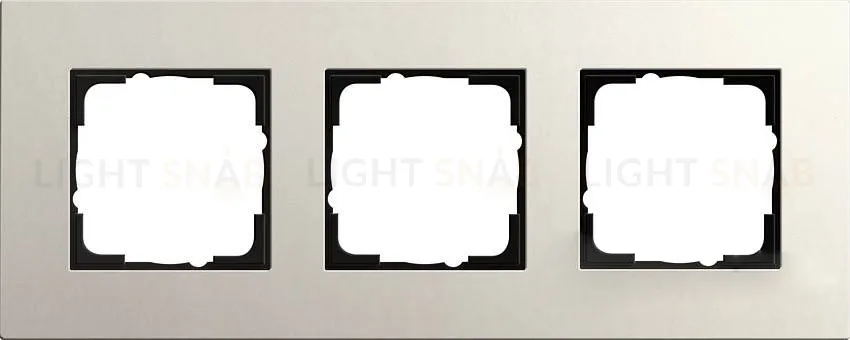 Рамка трехместная Gira Linoleum-Multiplex, светло-серый 0213220 0213220