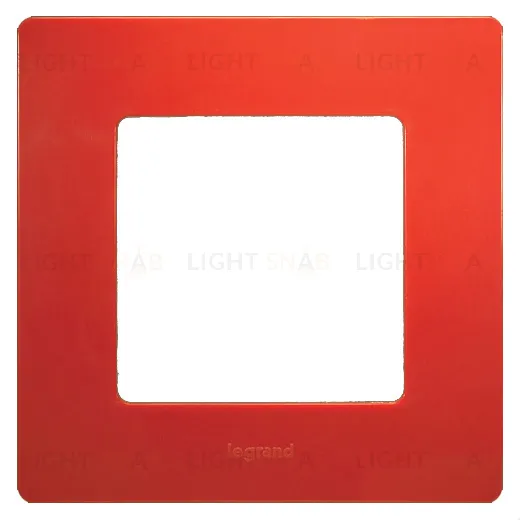 Одноместная рамка Legrand Etika красная 672531 672531