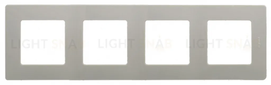 Четырехместная рамка Legrand Etika светлая галька 672524 672524