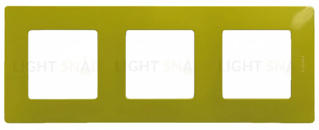 Трехместная рамка Legrand Etika зеленый папоротник 672543 672543