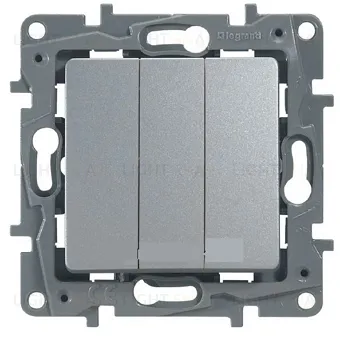 Выключатель трехклавишный на винтах Legran Etika Plus 10A (алюминий) 672413 672413