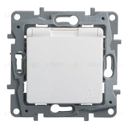 Розетка электрическая Legrand Etika с заземлением IP44 с крышкой, безвинтовые зажимы (белая) 672232 672232