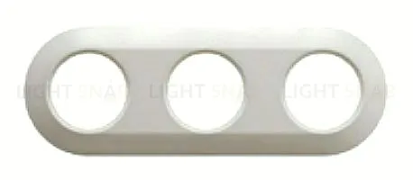 Рамка 3-местная Berker Serie 1930, полярная белизна 138139 138139