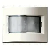 Датчик движения Berker 230 В, 40-400Вт трехпроводное подключение, высота монтажа 1,1м, 17837009+293410 17837009 + 293410