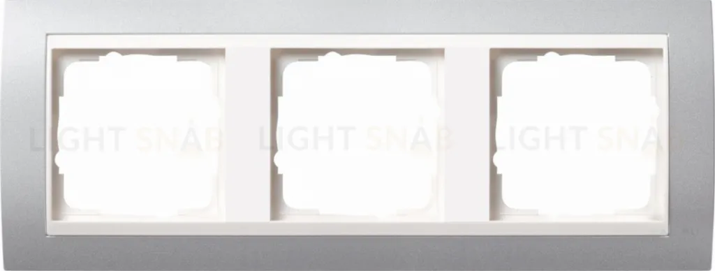 Рамка тройная Gira Event алюминий/глянцевый белый 0213326 0213326