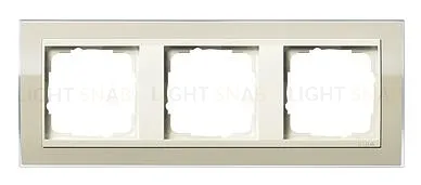 Рамка тройная Gira Event Clear песочный-кремовый глянец 0213771 0213771