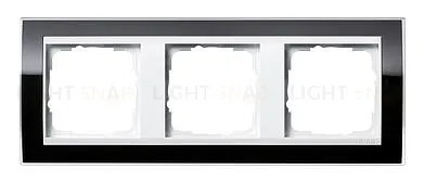 Рамка тройная Gira Event Clear черный-белый глянец 0213733 0213733