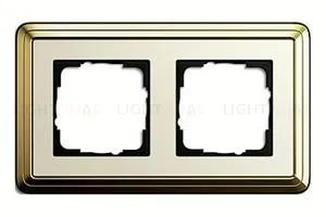 Рамка двойная Gira Classix латунь-кремовый 0212633 0212633