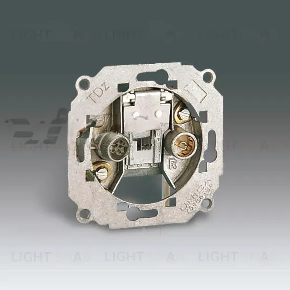 Розетка R-TV одиночная, затухание 9,8(R)-10,4(TV)dB, S82,82N,88, механизм 75486-39 75486-39