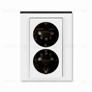 Розетка двойная с рамкой с заземлением и шторками ABB Levit, белый-дымчатый чёрный 2CHH223457C6062 2CHH223457C6062
