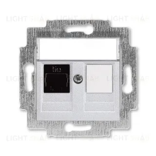 Розетка компьютерная одинарная ABB Levit RJ45 6 кат, серебро 2CHH296117A6070 2CHH296117A6070