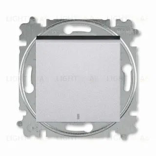 Выключатель одноклавишный с подсветкой ABB Levit, 10 А, серебро-дымчатый чёрный 2CHH590146A6070 2CHH590146A6070