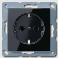 Розетка с заземлением Jung 16А/250В A1520SW A1520SW