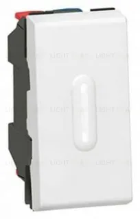 Кнопка проходная (из 2-х мест) 6A с подсветкой Legrand Mosaic (1 модуль), белый 77032+67686 77032 + 67686