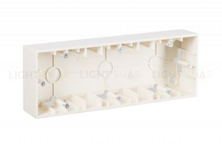 Коробка тройная для накладного монтажа Simon 15, слоновая кость 1590753-031 1590753-031
