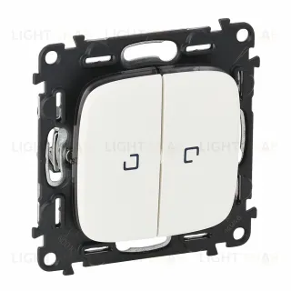 Переключатель двухклавишный на два направления с подсветкой Legrand Valena Allure 10А/250В белый 752028+67686+67686+755225 752028 + 67686 + 755225