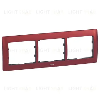 Рамка тройная для горизонтального монтажа Legrand Galea Life красный металл 771903 771903