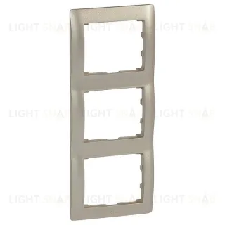 Рамка тройная для вертикального монтажа Legrand Galea Life титан 771407 771407
