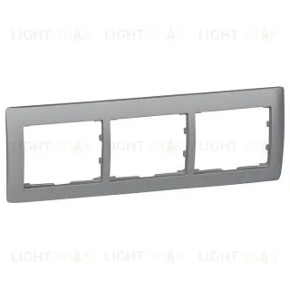 Рамка тройная для горизонтального монтажа Legrand Galea Life алюминий 771303 771303