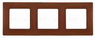 Трехместная рамка Legrand Etika какао 672573 672573