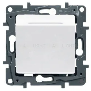 Выключатель карточный с выдержкой времени, с подсветкой 2А/250В Legrand Etika белый 672293 672293
