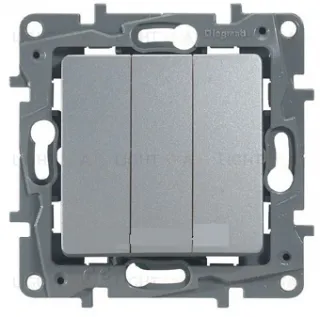 Выключатель трехклавишный на винтах Legran Etika Plus 10A (алюминий) 672413 672413
