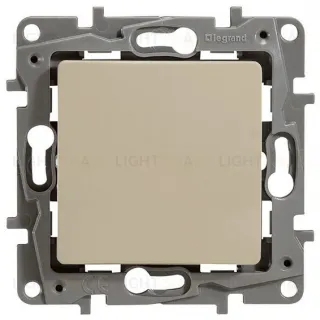 Выключатель кнопочный без фиксации Legran Etika 6A/250В слоновая кость 672314 672314