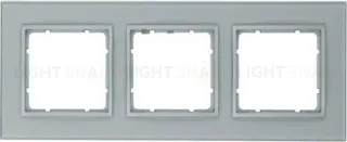 Рамка тройная Berker B.7 Glass стекло алюминий 10136414 10136414