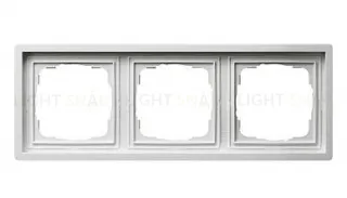 Рамка тройная Gira F100 белый глянцевый 0213112 0213112