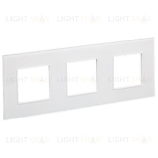 Рамка тройная IEK Skandy арктический белый стекло SK-M32-G-K01 SK-M32-G-K01