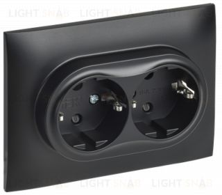 Розетка двойная с заземлением со шторками в сборе с рамкой 16А IEK Skandy черный SK-R24-16-K02-F SK-R24-16-K02-F
