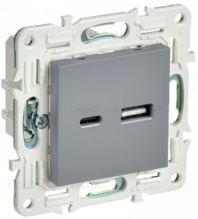 Розетка двойная USB A+C 3,1А IEK Skandy серый SK-U22-D31-K03 SK-U22-D31-K03