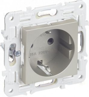 Розетка с заземлением со шторками 16А IEK Skandy шампань SK-R14-16-K37 SK-R14-16-K37