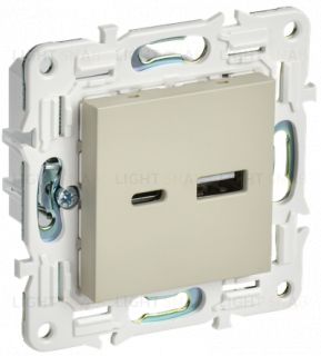 Розетка USB двойная A+C 3,1А IEK Skandy бежевый SK-U22-D31-K10 SK-U22-D31-K10