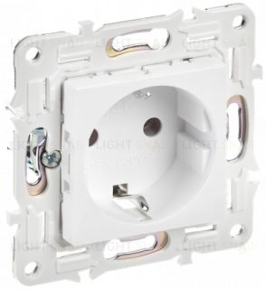 Розетка с заземлением IEK Skandy 16A/250В, арктический белый SK-R11-16-K01 SK-R11-16-K01